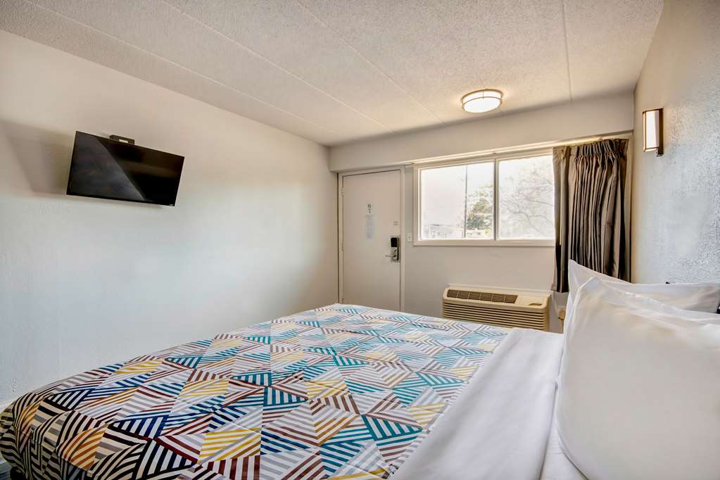 Motel 6 Osu N - photo 22