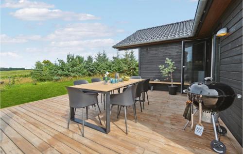 3 Bedroom Cozy Home In Aakirkeby — Akirkeby — photo 2