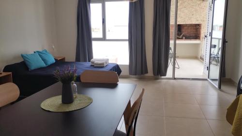 Departamento moderno con cochera y parrilla amplio y luminoso — 4-Star Luxury Hotel in Puerto Madryn, Argentina