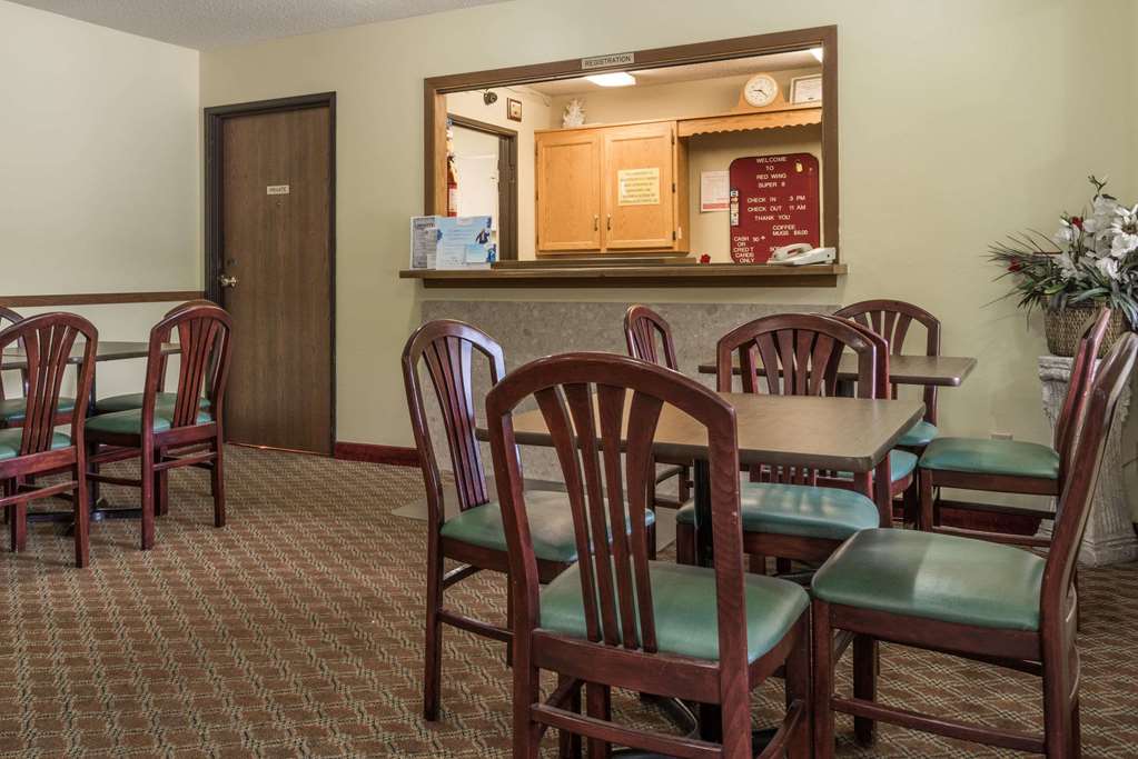 Super 8 by Wyndham Red Wing - photo 21