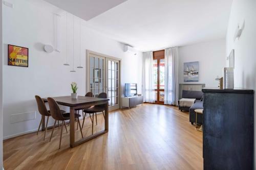 Bright House Carozzi Apartments — 4-Star Luxury Hotel in Milan, Italy