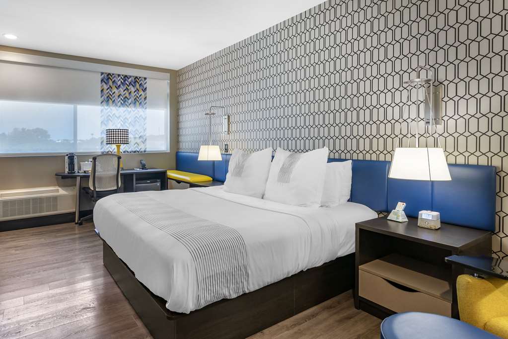 GLō Best Western Savannah Gateway I 95 - photo 11