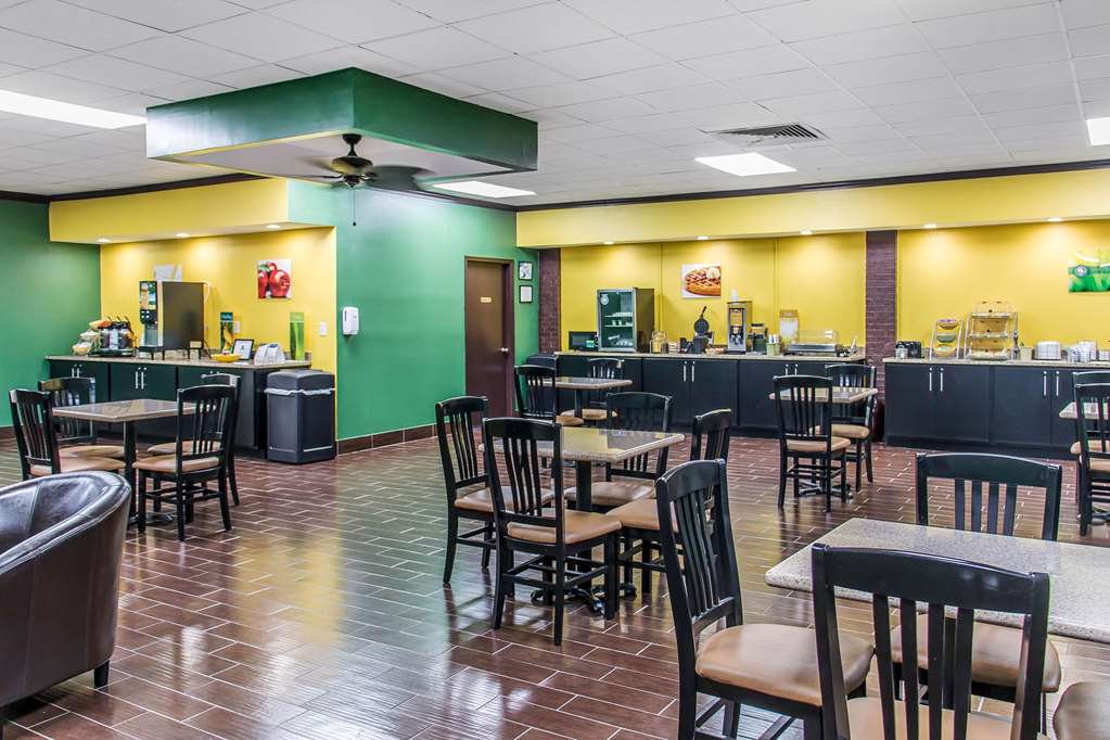 Quality Inn Hinesville Fort Stewart Area - photo 26