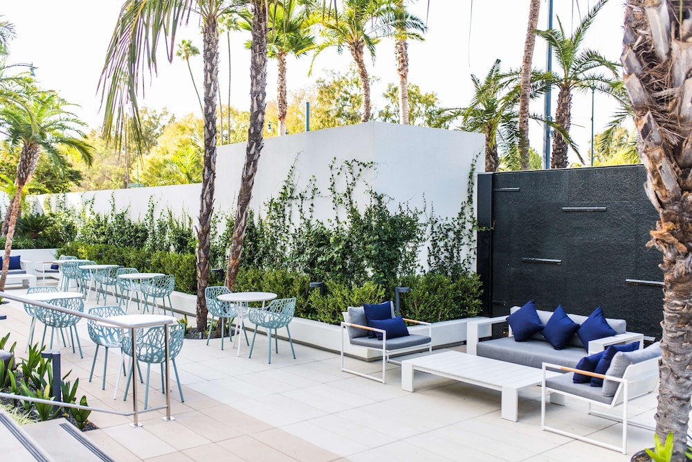 The Beverly Hilton - photo 98