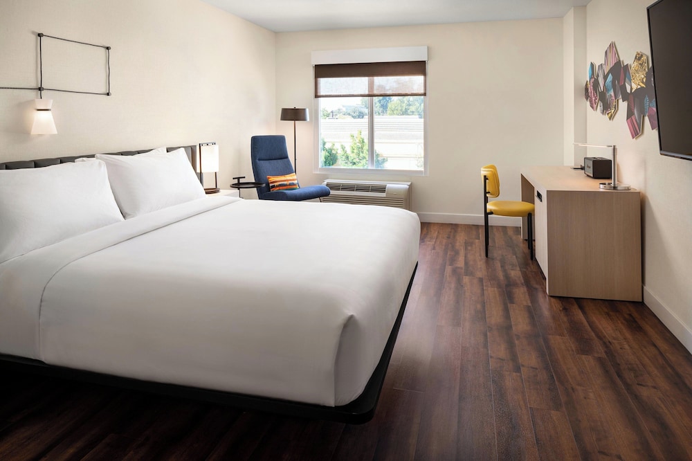 Aloft Mountain View - photo 13