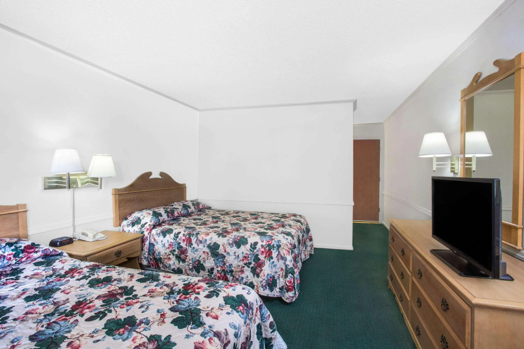 Knights Inn Pico Rivera - photo 5