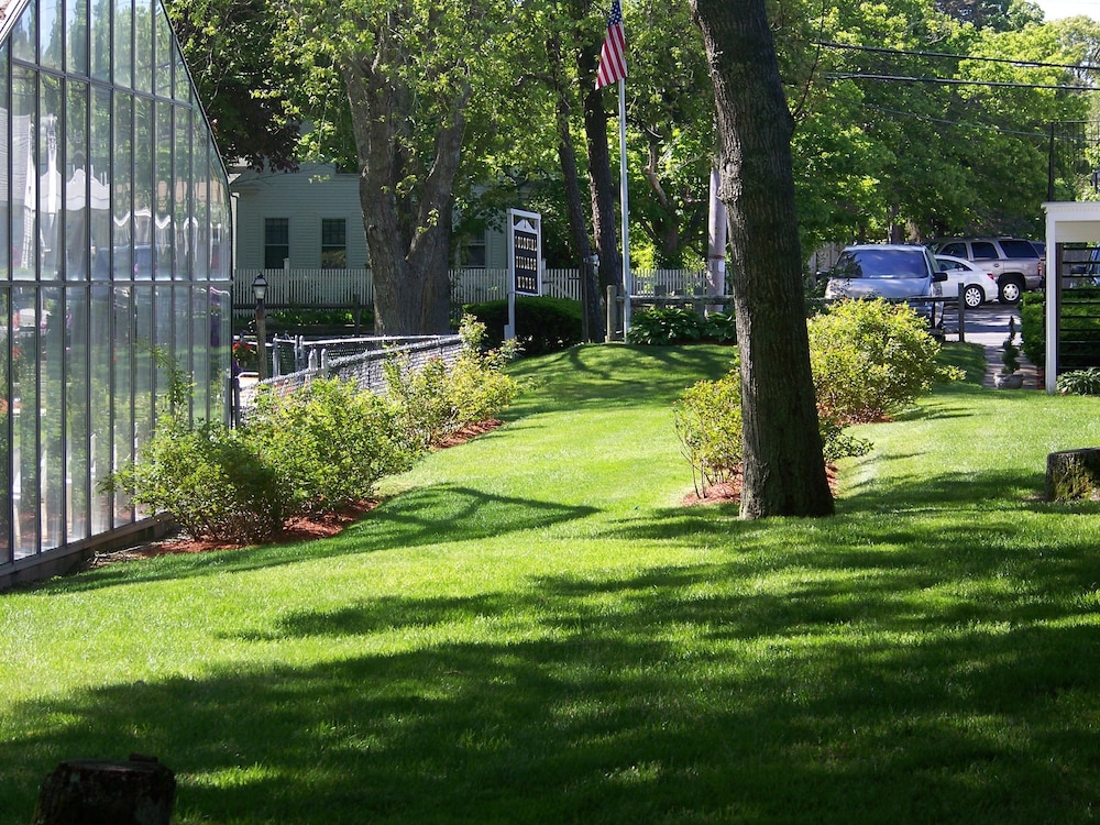 Colonial Village - photo 19