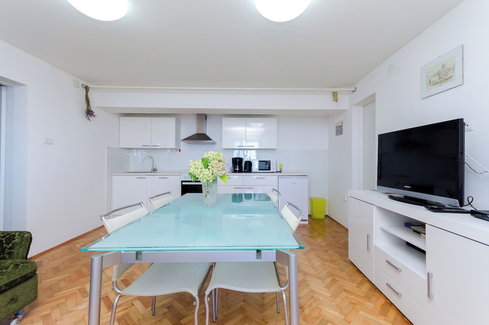 Apartment Draga — 4-Star Luxury Hotel in Senj, Croatia