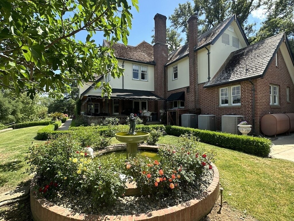 The Inn on Knowles Hill Bed & Breakfast Hotel - photo 93