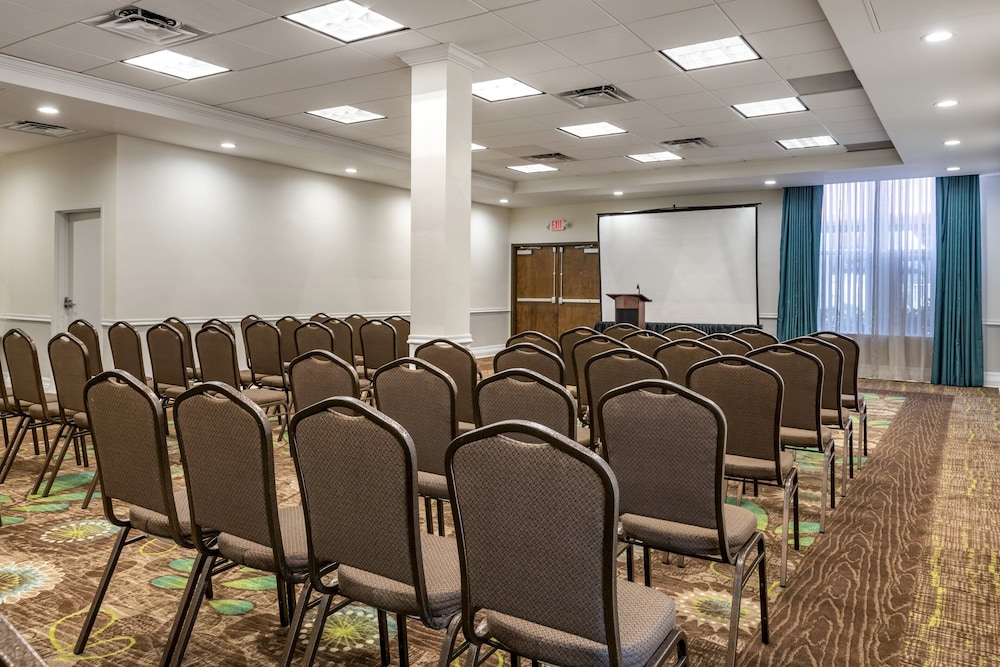 Holiday Inn Resort Orlando Lake Buena Vista by IHG - photo 90