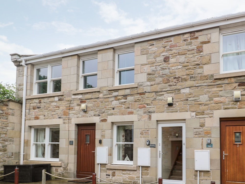 2 Apple Tree — 4-Star Luxury Hotel in Beadnell, United Kingdom
