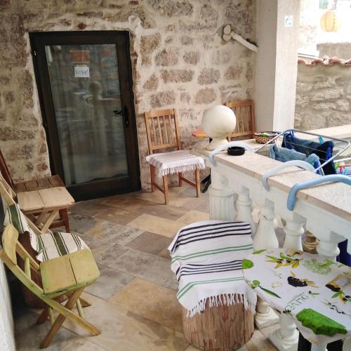 Comfortable Apartment in Betina terrace 55 m air conditioned — 4-Star Luxury Hotel in Tisno, Croatia