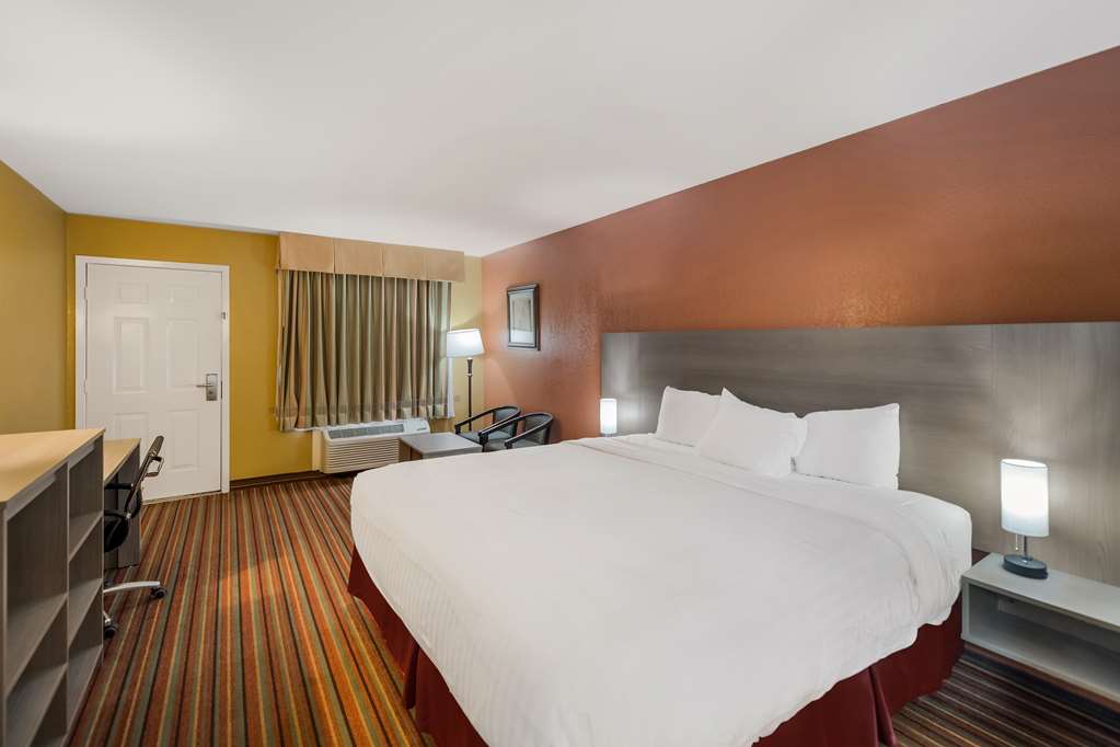 SureStay Hotel by Best Western Mt Pleasant - photo 28