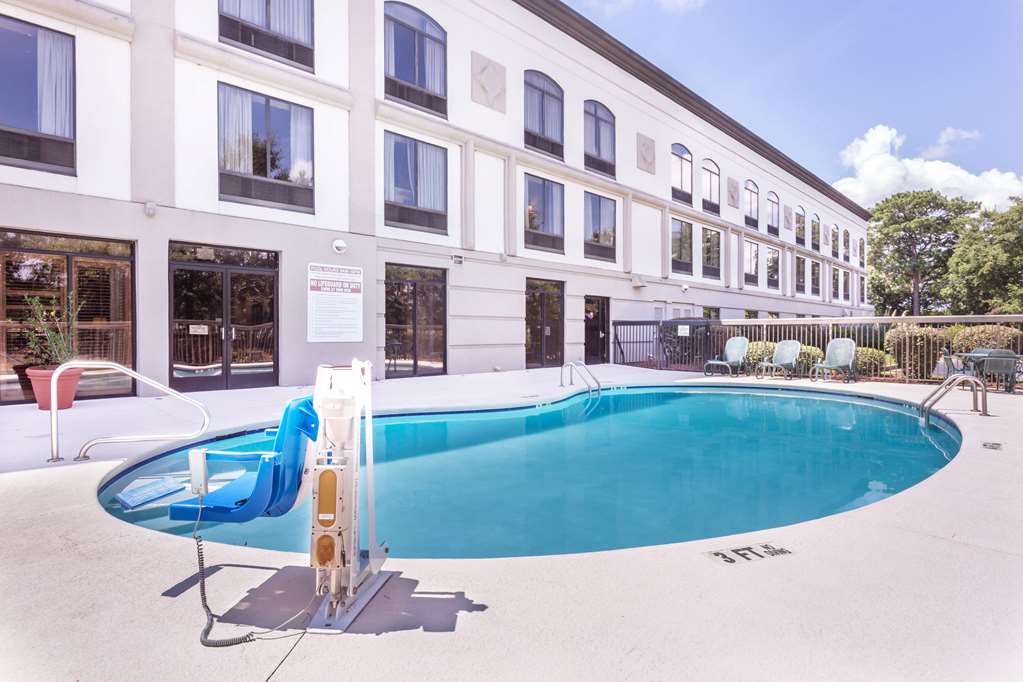 La Quinta Inn & Suites by Wyndham Albany GA - photo 6