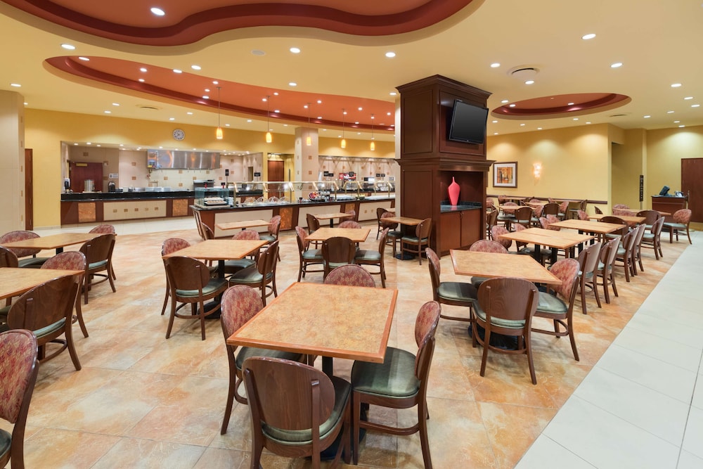 Embassy Suites by Hilton Nashville SE Murfreesboro - photo 35