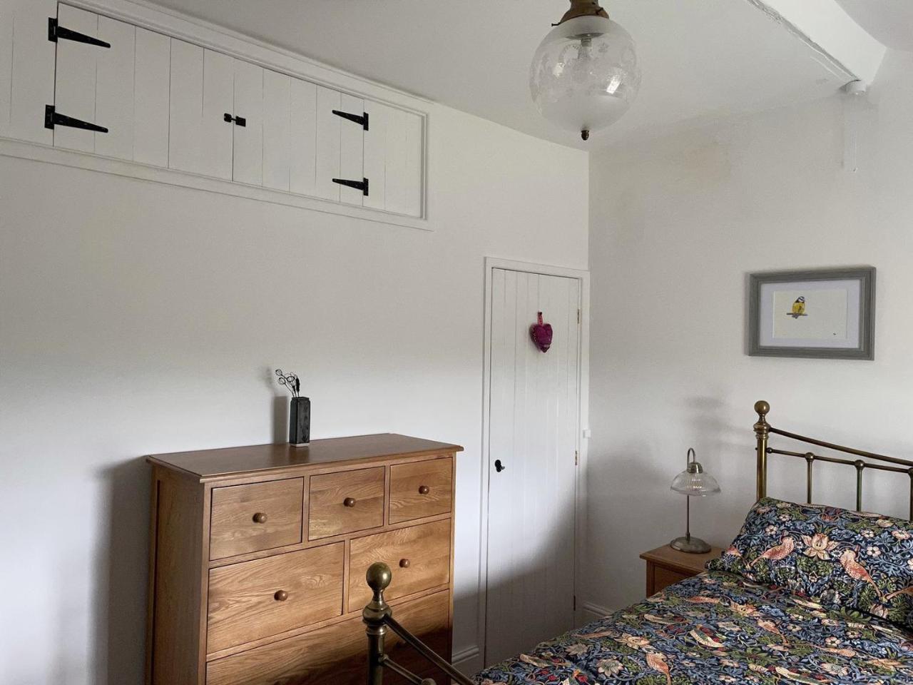 Penny Black Cottage