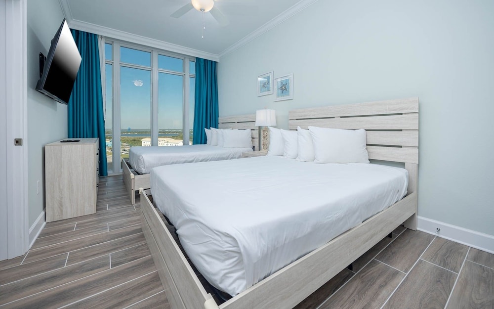 Phoenix Gulf Towers 905 4 Bedroom Condo - photo 11