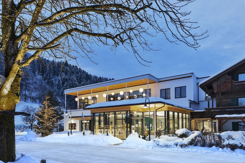 natürlich Hell. Aparthotel & Camping in Fuegen, Austria