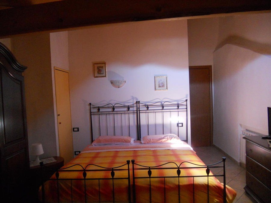 La Lanterna Delle Fate — hotel in Borghetto Di Vara