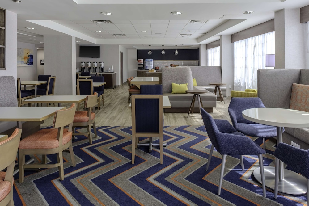 Hampton Inn Sarasota I 75 Bee Ridge - photo 2