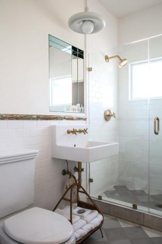 Hotel Covell - photo 8