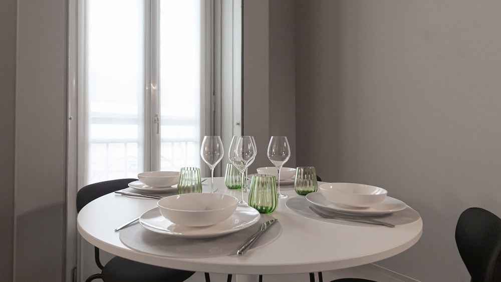 Italianway Easy San Vittore 16 — 4-Star Luxury Hotel in Milan, Italy