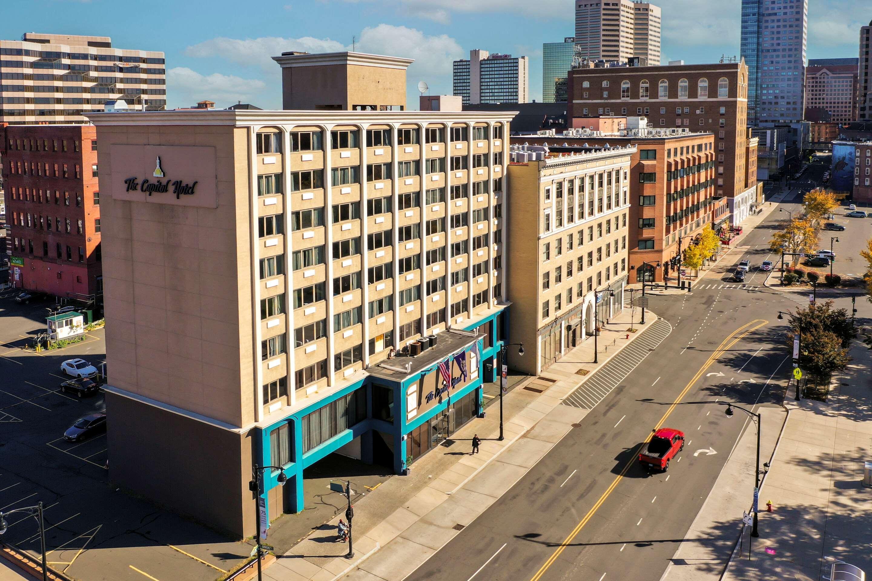 The Capitol Hotel - photo 15