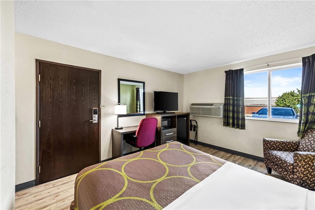 Super 8 by Wyndham Independence Kansas City - photo 14