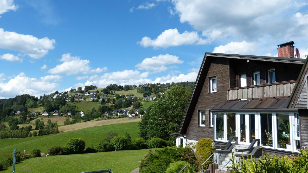 Domizil Aschbergblick — 4-Star Luxury Hotel in Klingenthal, Germany