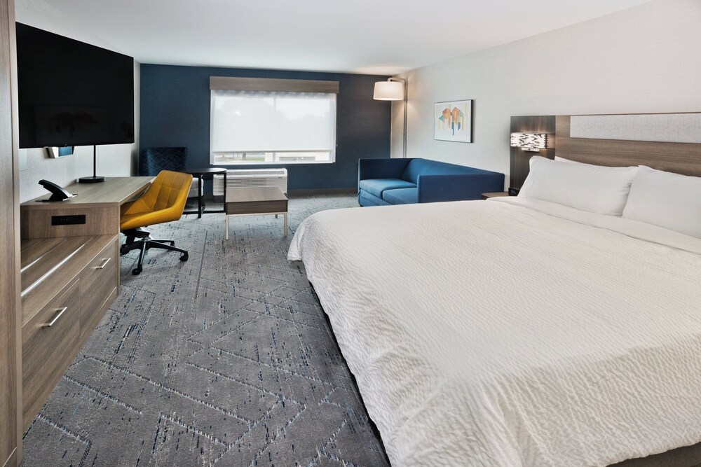 Holiday Inn Express Columbus Northeast - photo 15