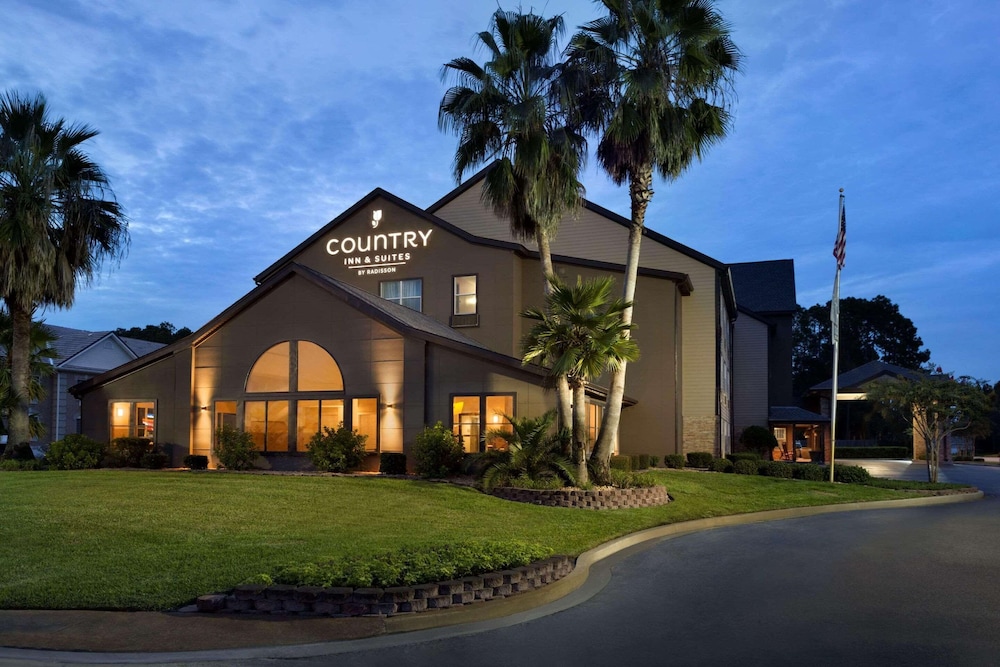 Country Inn & Suites by Radisson Kingsland GA - featured photo