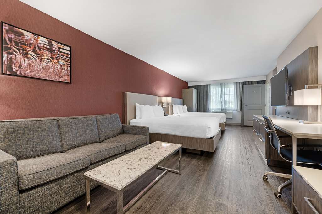 Best Western Plus Temecula Wine Country Hotel &Suites - photo 19