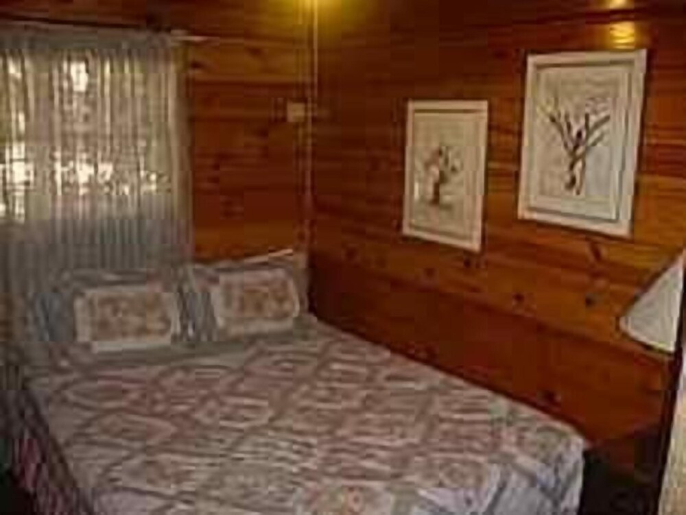 Golden Bear Cottages - photo 28