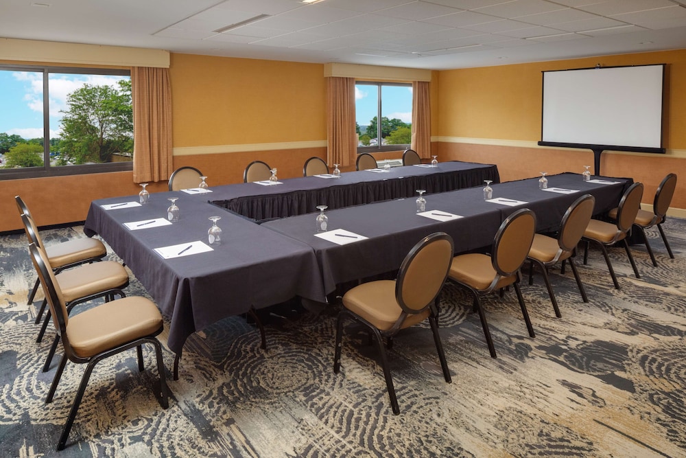 DoubleTree by Hilton Boston North Shore - photo 58