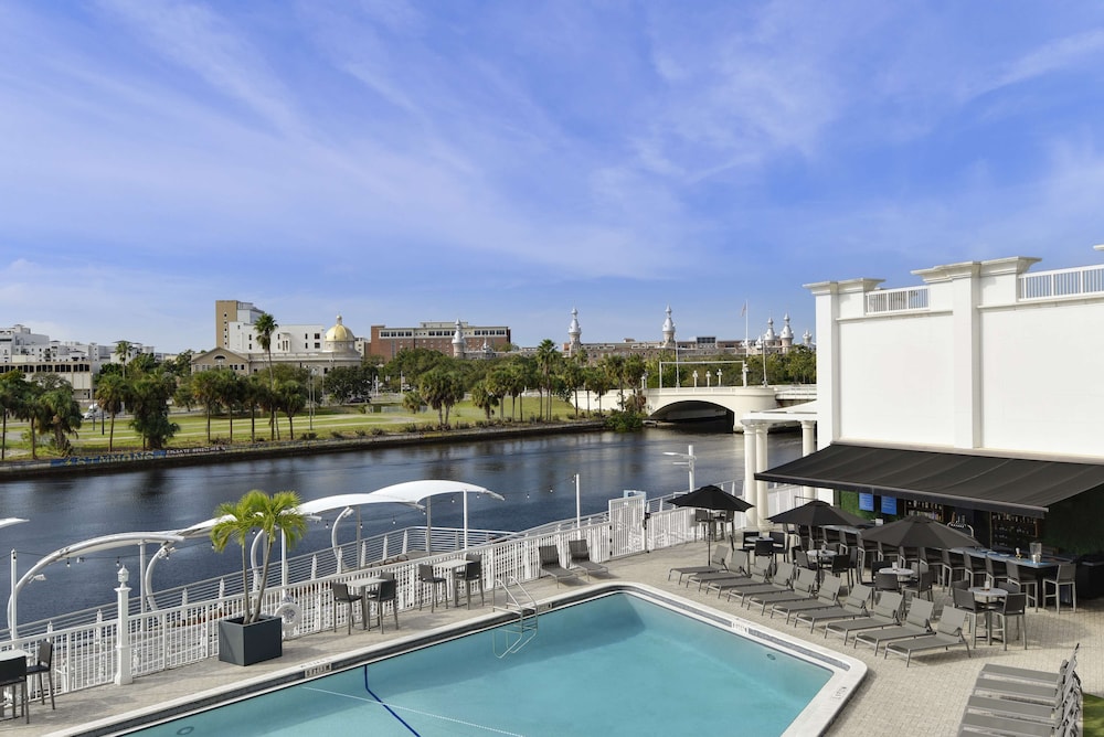 Hotel Tampa Riverwalk - photo 2