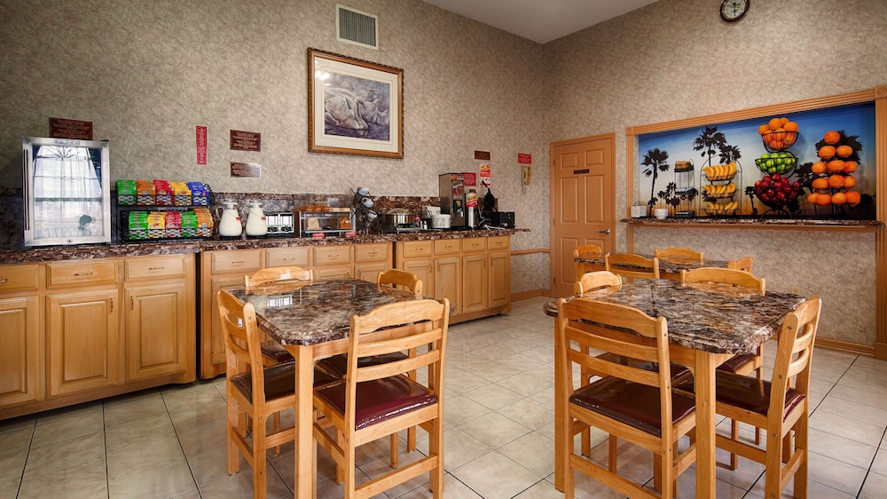 SureStay Hotel By Best Western Mission - photo 12