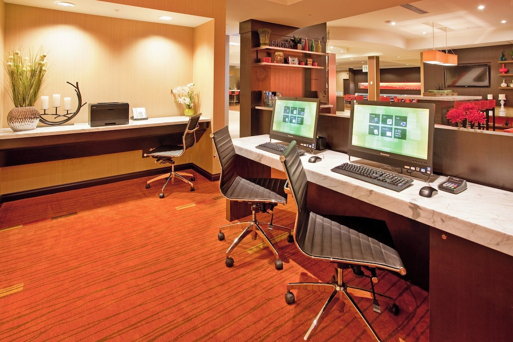 Courtyard by Marriott Pittsburgh North Cranberry Woods - photo 22