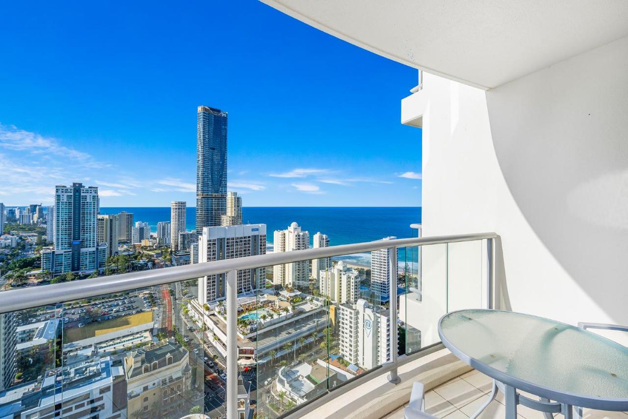 NEW Chevron Ocean Views Central Surfers. — 4-Star Luxury Hotel in Gold Coast, Australia