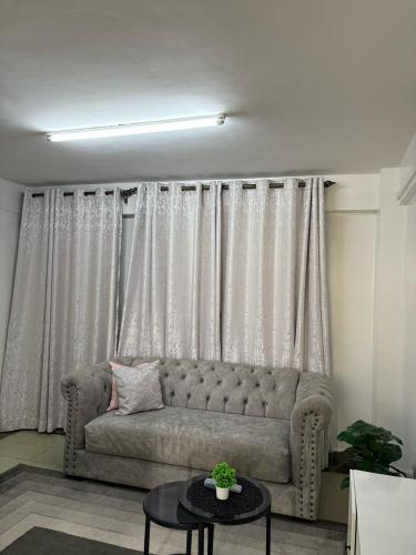 Cozy 1BR with Kitchen Balcony and Wi Fi near CBD
