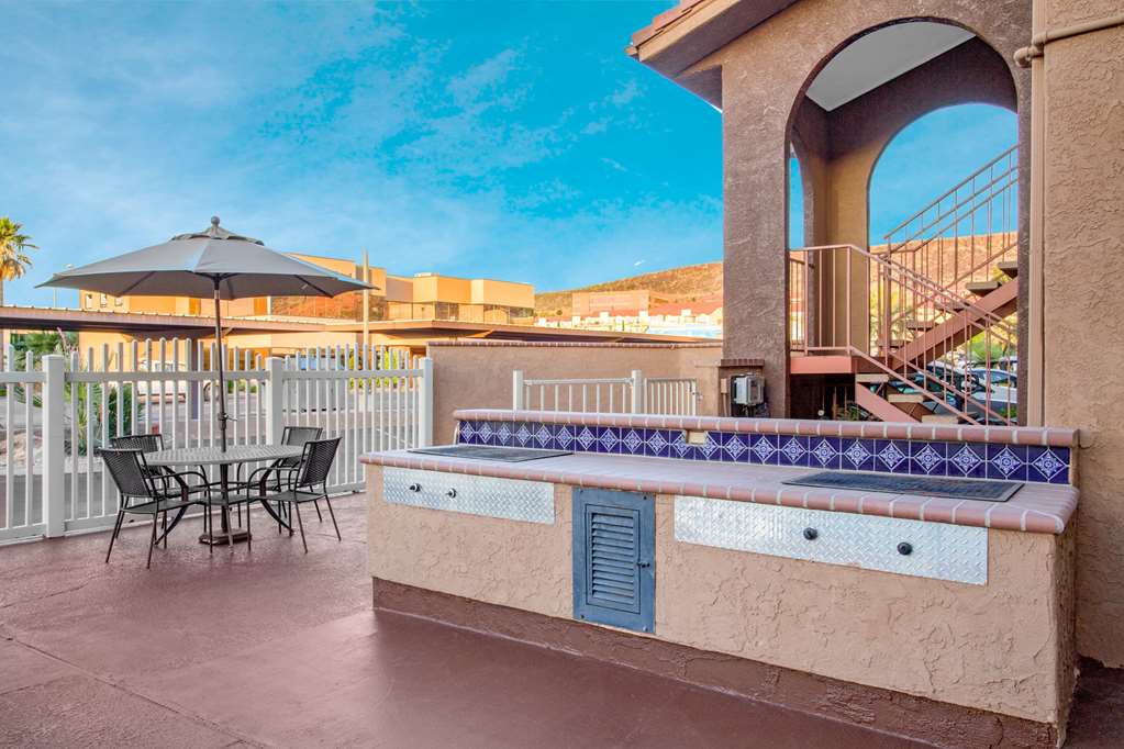 Howard Johnson Hotel & Suites by Wyndham St. George - photo 12