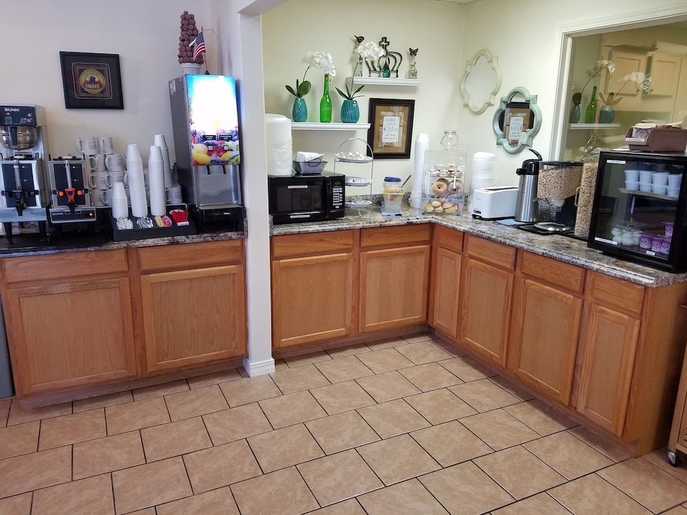 Ozark Valley Inn - photo 37