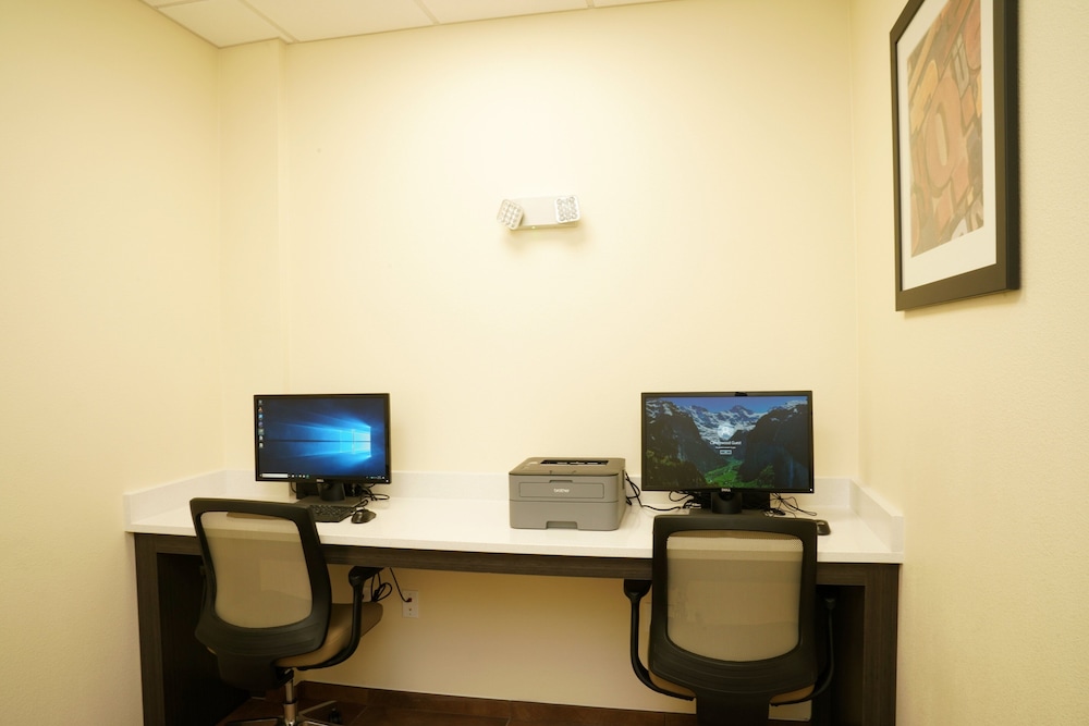 Candlewood Suites Plano North by IHG - photo 31