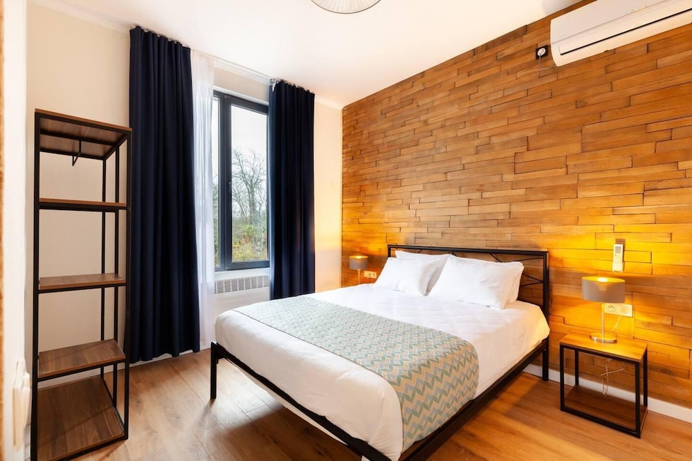 Renovated 3 bedroom House in Nature Iskia Estate — 4-Star Luxury Hotel in Mart'vili, Georgia