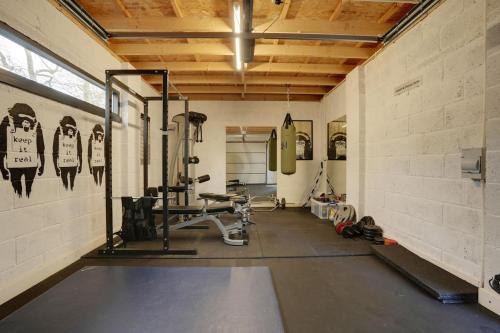 Spacious 4 bed home with gym and tennis court — 4-Star Luxury Hotel in Lincoln, United Kingdom