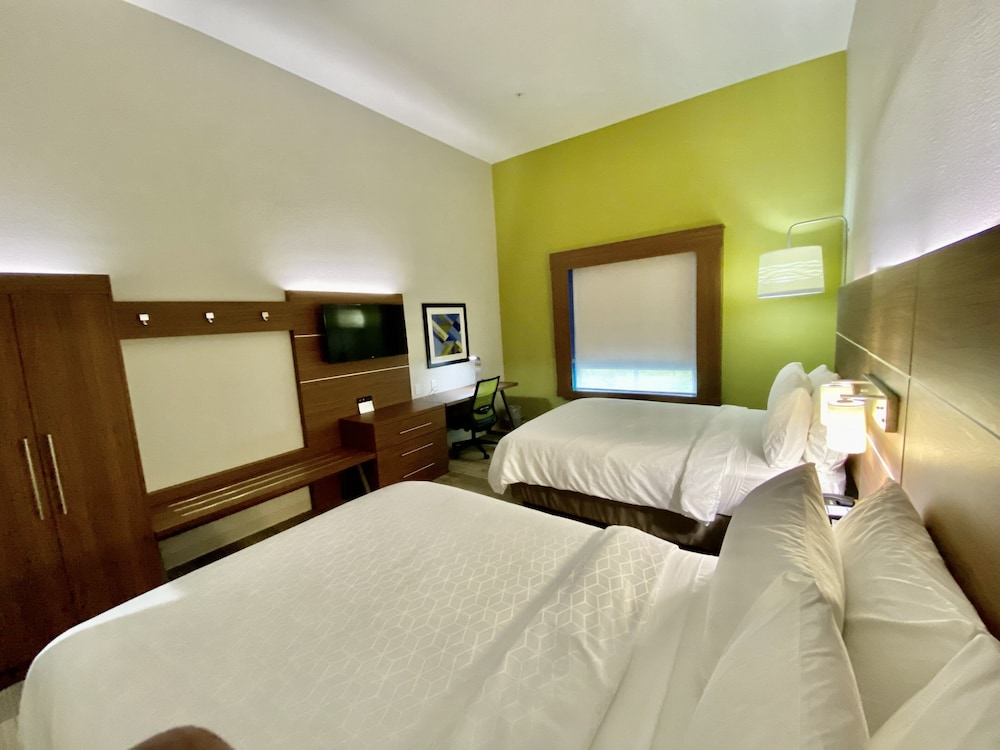 Holiday Inn Express Pineville Alexandria Area by IHG - photo 30