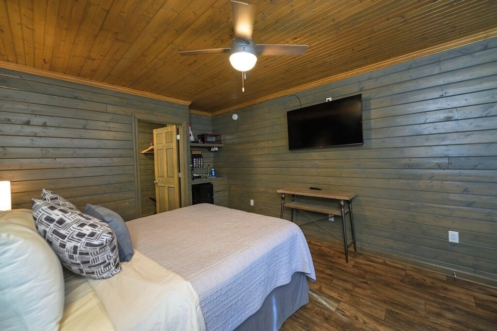 Turn On Inn - photo 13