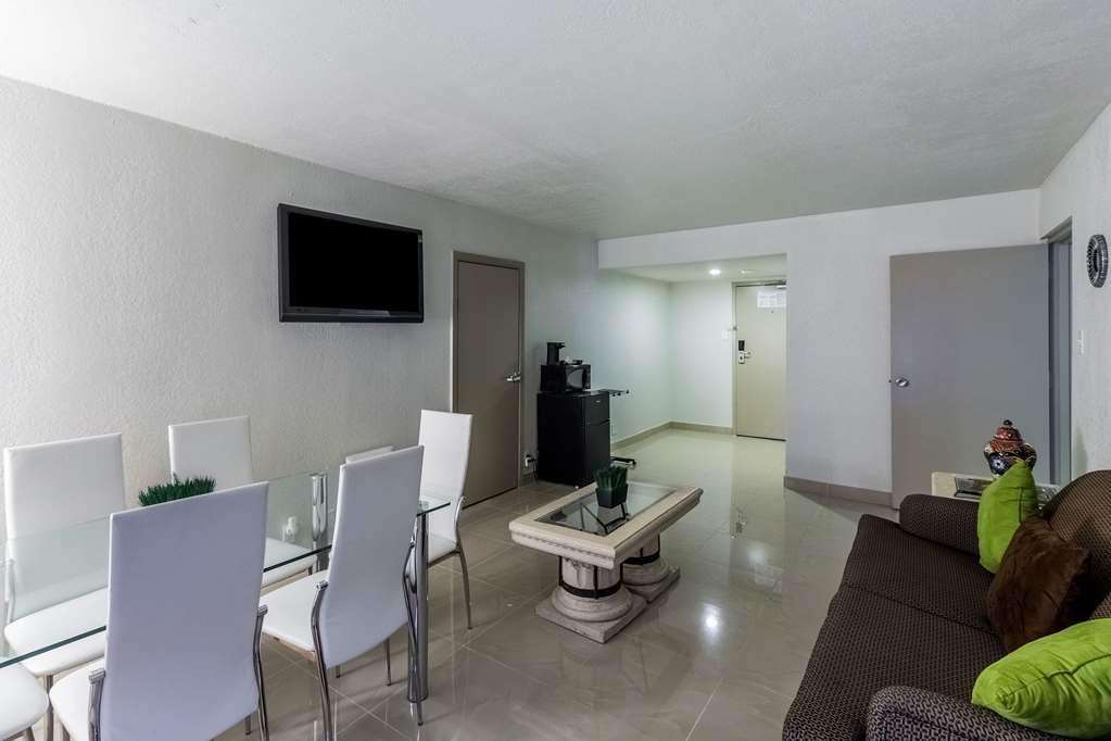Clarion Inn near McAllen Airport - photo 20