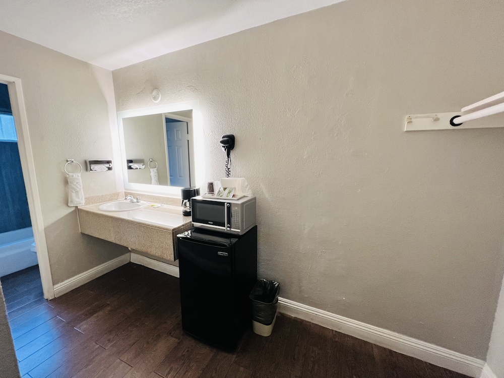 Casa Blanca Hotel and Suites Orange - photo 31