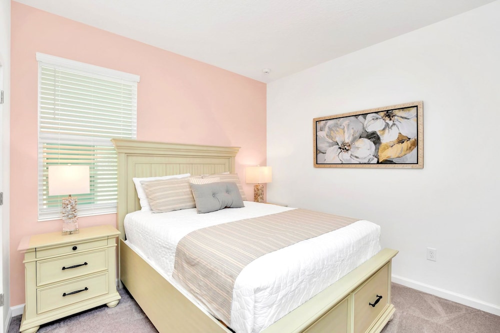 Upstay 19 guest Resort Home w Pool Hottub Disney - photo 27