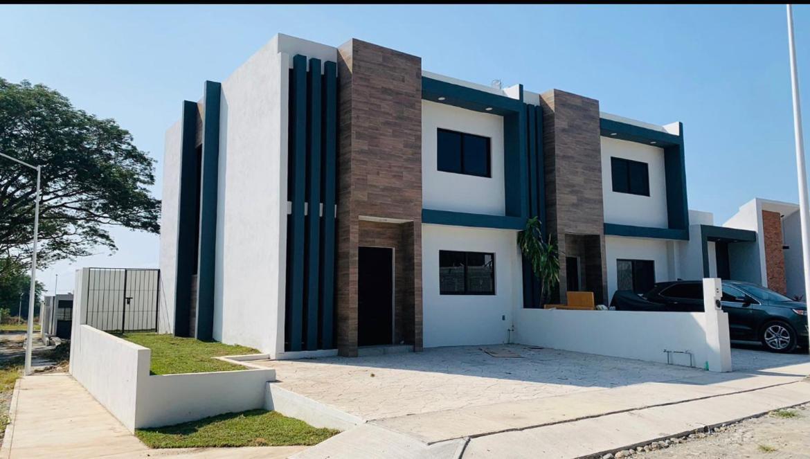 Casa De La Paz 21329858 — Colima